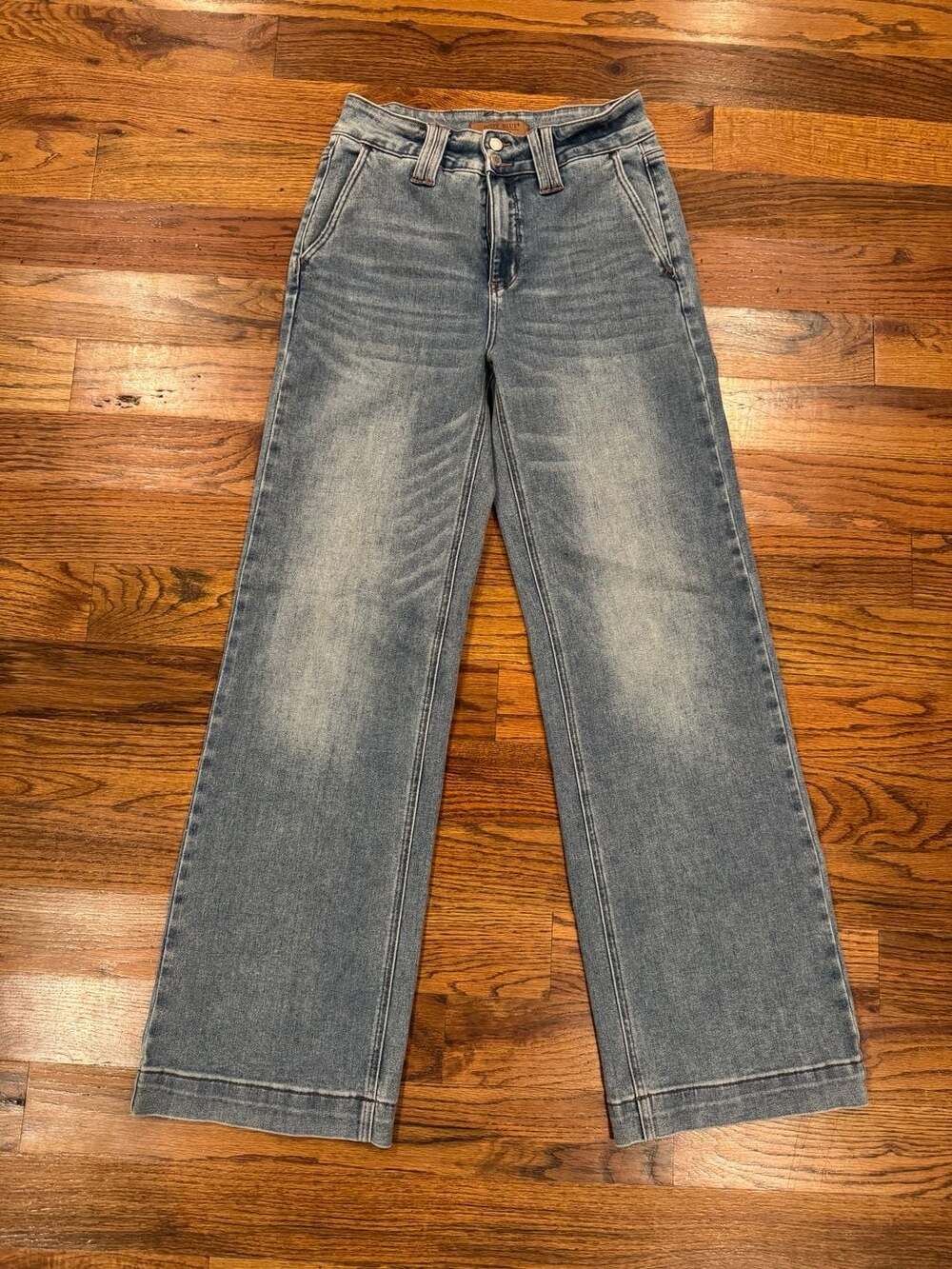 Judy Blue Wide Leg Jeans Size 5/27 31i inseam Light Blue Denim NWOT